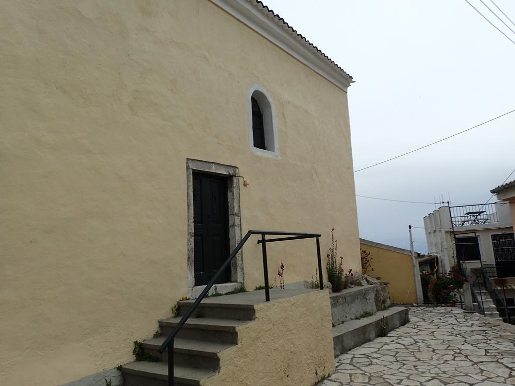 Summer Cottage Sinarádes Exterior photo